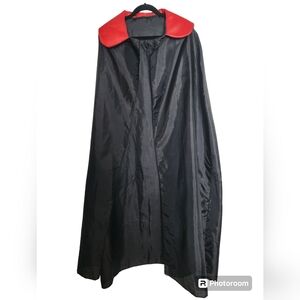Fun World Black Dracula Vampire Magician Cape Red Collar